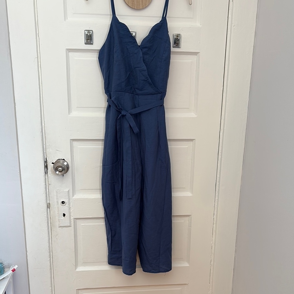 HARPER Elegant Blue Sleeveless Wrap Dress